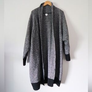 Cozy Chunky Knit Oversized Gray Cardigan with Pockets